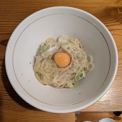 麺と醤油 + 生たまご