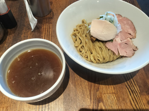 「醤油つけ麺840円+大盛り130円」@セキレイ 〜NIBOSHI no D5〜の写真