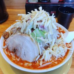 令7-12-15トマトチーズラーメン大盛(1100円)