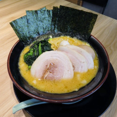 横濱家系ラーメン たくみ家 ひたち野店の画像