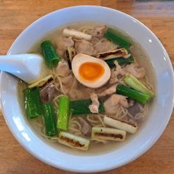 鶏ねぎラーメン800円