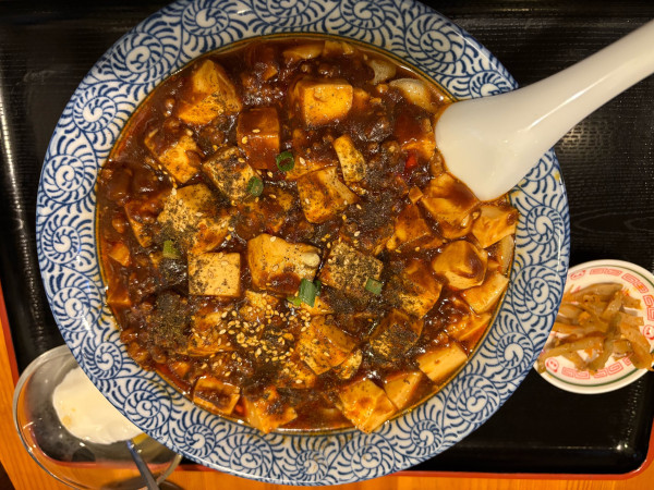 「麻婆豆腐刀削麺（大盛）」@福餃子の写真