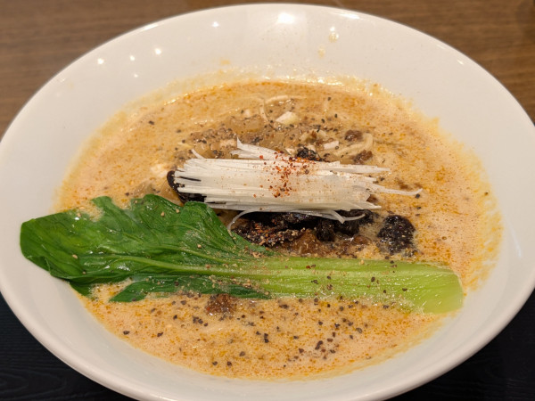 「アサリと豆乳の濃厚担々麺（980円）」@Fishmenの写真