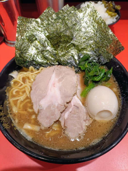 「上ラーメン」@横浜家系ラーメン 竹むら家の写真