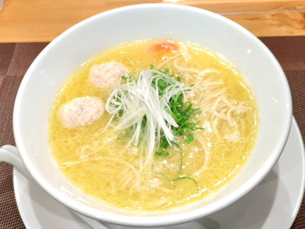 「しおらーめん」@自家製麺ほんまの写真