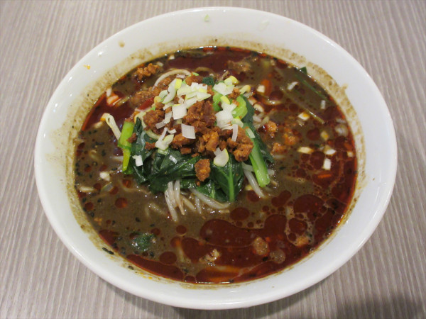 「黒ゴマタンタン麺（990円）」@香港料理 皇記の写真