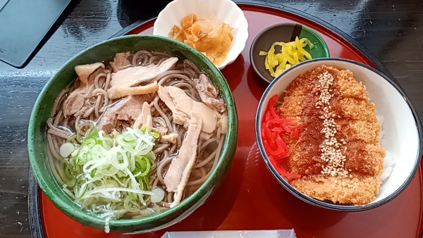 「セットB大盛り」@そば処ひふみの写真