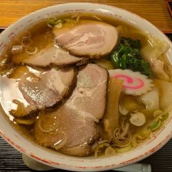 チャーシューワンタンメン