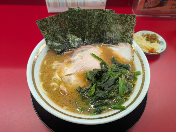 「らーめん」@王道家直伝との丸家 伊勢崎店の写真