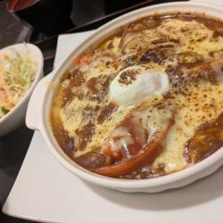 千駄ヶ谷焼きカレー(1150円)