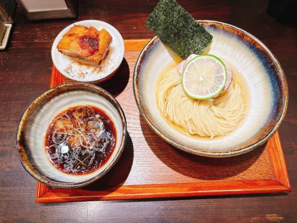 「昆布水つけ麺+角煮めし」@ramen club トトノエの写真