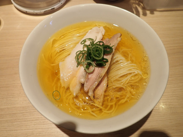 「地鶏そば(塩)」@麺屋 一燈の写真