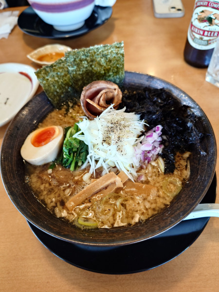 「特製青葉ブラックラーメン」@生姜醤油らーめん屋青葉の写真