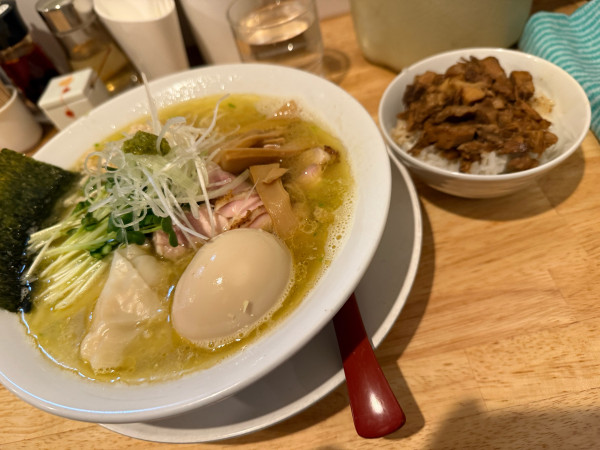 「特製とりそば+ランチ肉飯」@らーめん天神下 大喜の写真