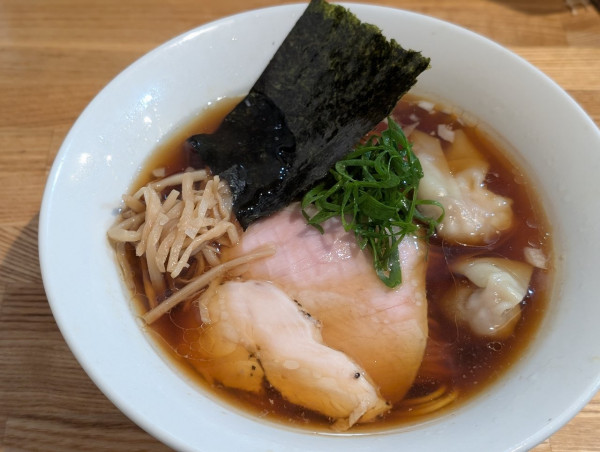 「醤油ワンタントッピング」@RAMEN TOMOの写真