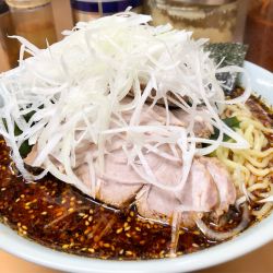 地獄チャーシュー極上級2・1200円　ワカメ100円