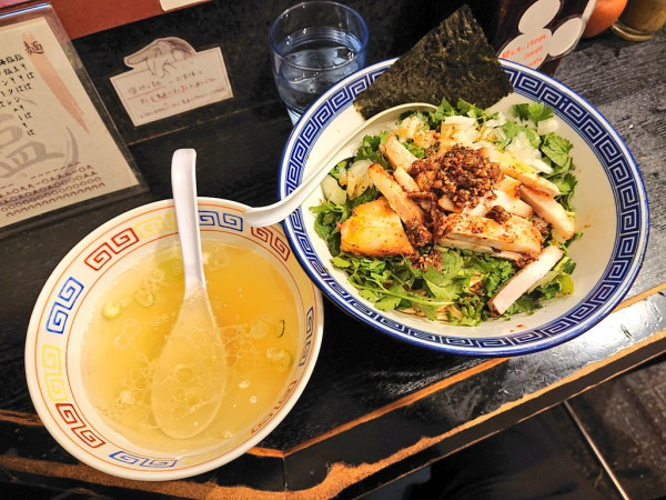 「【本日の裏そば】パクパクパクチー (スープ付き)」@塩そば 桑ばらの写真