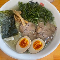 しお（麺大盛）＋茎わかめ