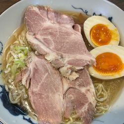肉玉ラーメン