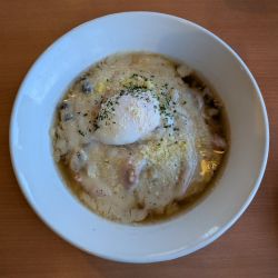 カルボらーめん + 粉チーズ + にんにく