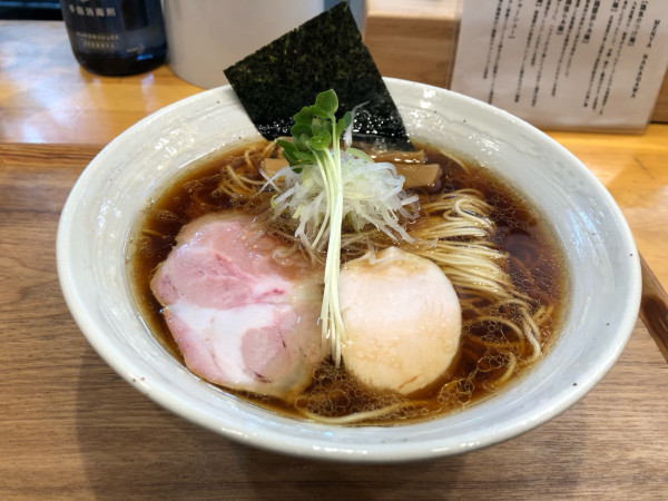 「鶏醤油らぁ麺」@MENYA NAKAGAWAの写真