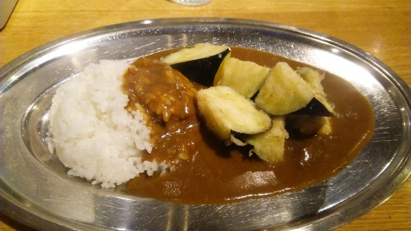 「カレーライス（ビーフ）小 600円＋揚げナス（国産）100円」@ニホンバシ ハルヲの写真