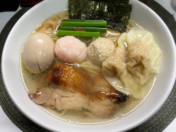 「特製塩らぁ麺」@麺や金時の写真
