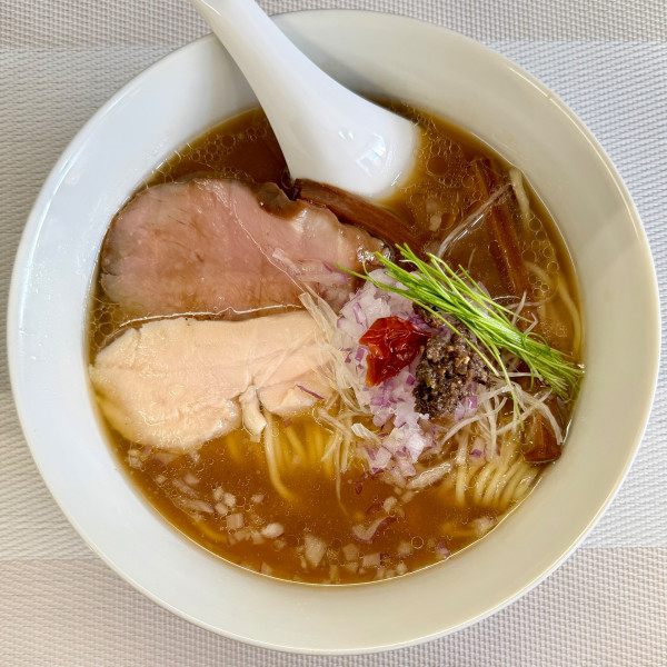 「ロザリオの塩そば」@美原スープ工房の写真