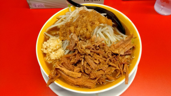 「小ラーメン 麺250g_1200円」@BUTAKIN 新宿歌舞伎町店の写真