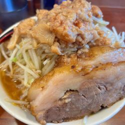 大ラーメン(ヤサイアブラカラメ)+しょうがねえやつら