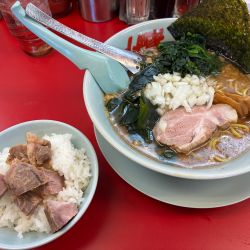 プレミアム醤油とんこつ