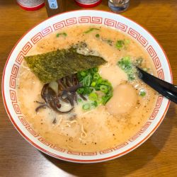 豚骨塩味玉ラーメン＋替玉