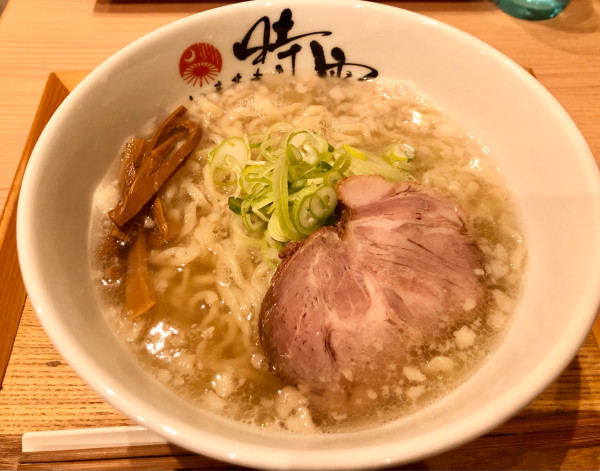 「背脂塩煮干しそば1200円」@中華蕎麦 時雨の写真