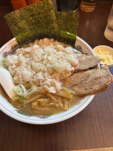 「しょうゆ中華そば (ニンニク+身入り)」@手打ち中華そば 酒田の写真