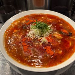 香辣麻婆麺➕大盛り➕半ライス