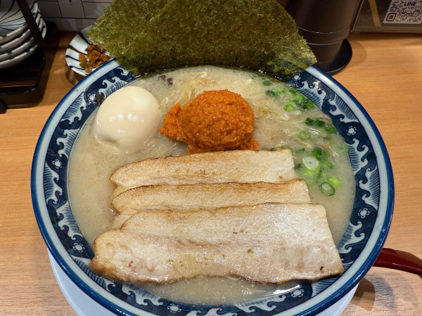 「特製レッド明太豚骨」@豚と小麦の写真