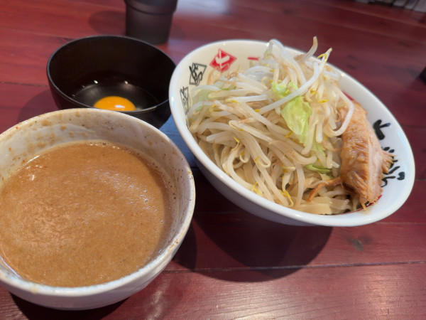 「つけ麺（醤油）＋節券」@ちばから 穴川店の写真