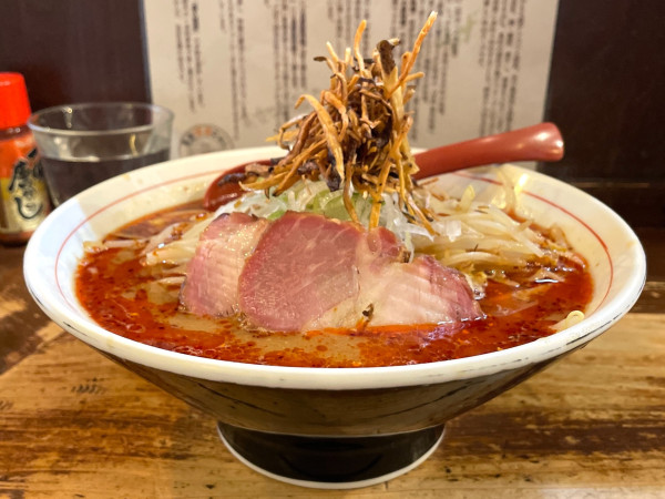 「辛味噌らーめん」@東京味噌らーめん 鶉の写真