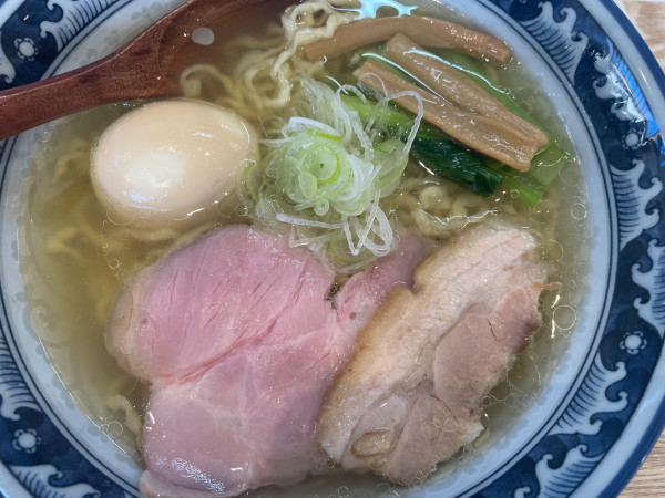 「塩中華そば：900円」@麺処さとう コ・ラッシェ店の写真