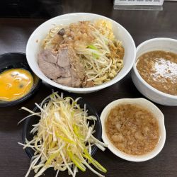 つけ麺中1050円　味ネギ150円　生卵50円