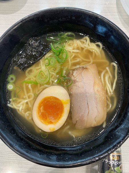 「厳選素材の貝節塩ラーメン」@はま寿司 ポンテポルタ千住店の写真