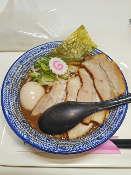 「濃厚らーめん+チャーシュー+味玉」@らーめん・つけめん 満帆 太田本店の写真