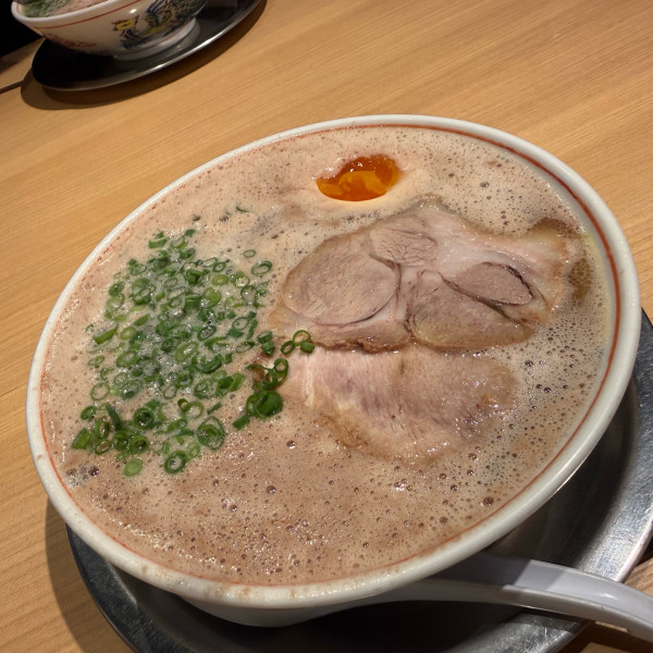 「味玉ラーメン」@三代目 博多 だるま アクアシティお台場店の写真