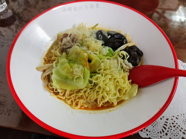 「麻辣湯（TP7種 人参麺) 1350円」@小娜マーラータンの写真