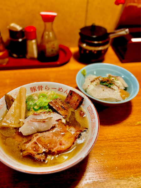 「あら炊き豚骨ラーメン（1,100円）」@豚骨らーめん れんの写真