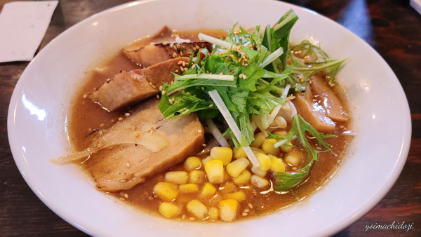 「炙りチャー味噌らーめん」@らーめん じゃげな 高森店の写真