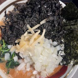 岩のりラーメン1,100円＋麺中盛り200円＋たまねぎ100