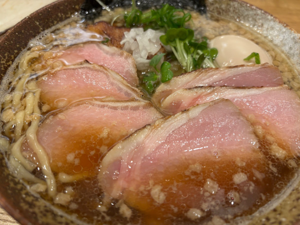 「背脂煮干しそば＋チャーシュー＋味玉（1600円）」@DURAMENTEIの写真