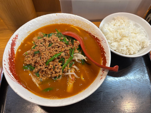 「台湾ラーメン（1100）大盛（150）ライス（150）」@味噌麺処 花道庵の写真