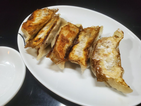 「煎饺子」@新上海の写真